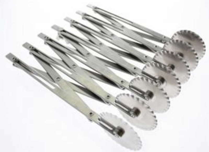 Expandable Pastry Cutter - Seven 2" Blades, Fluted