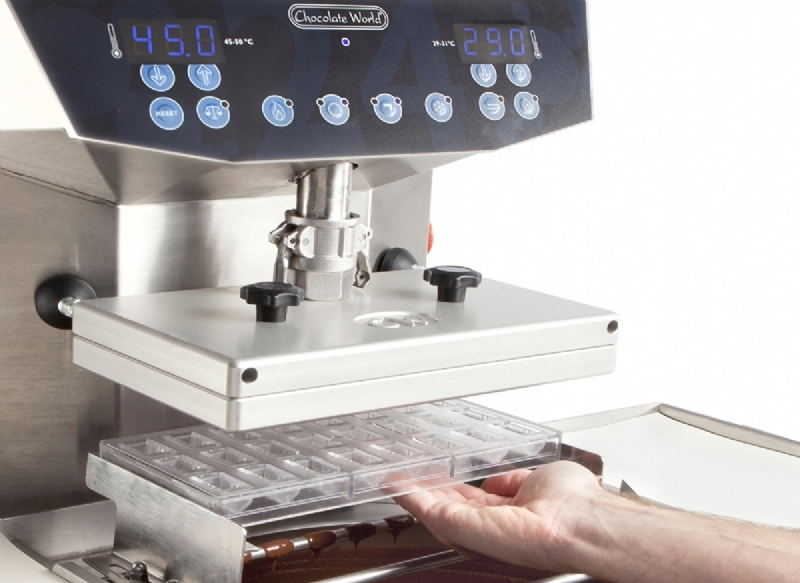 CW40 Tempering, Moulding, Enrobing